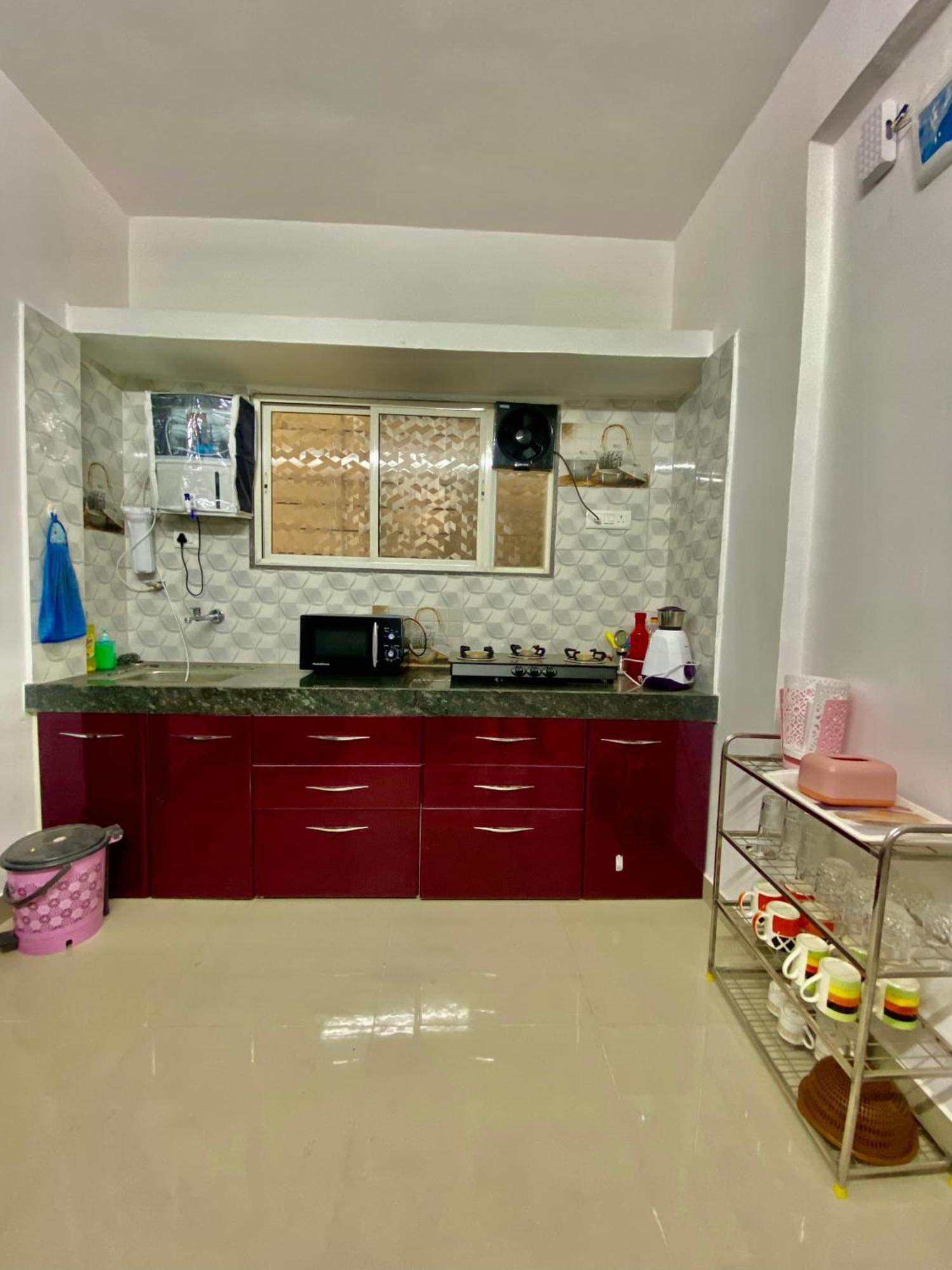 Apartment 2 Bhk Ac *
