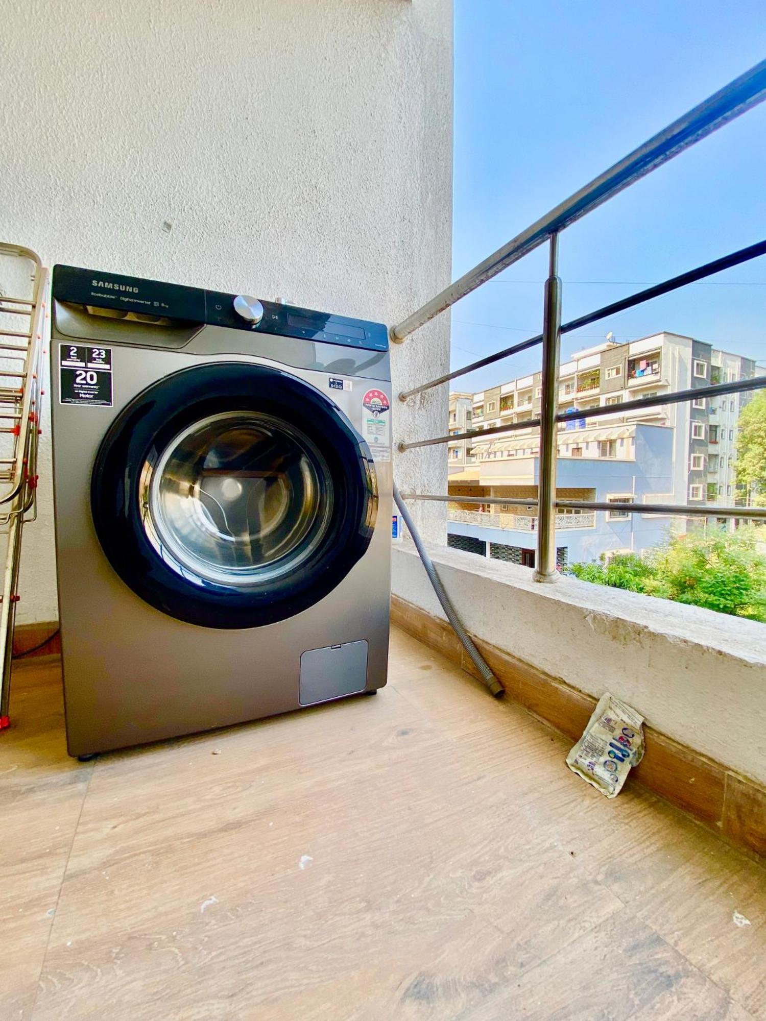 2 Bhk Ac *